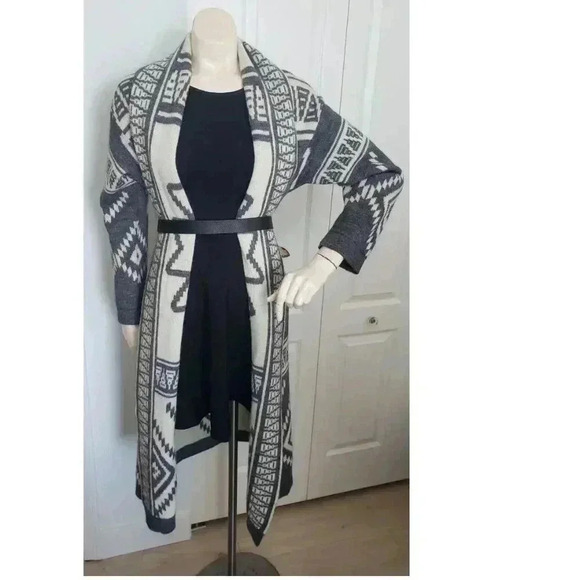 Long sleeve Cardigan Made in Italy Alpaca and Wool EUC